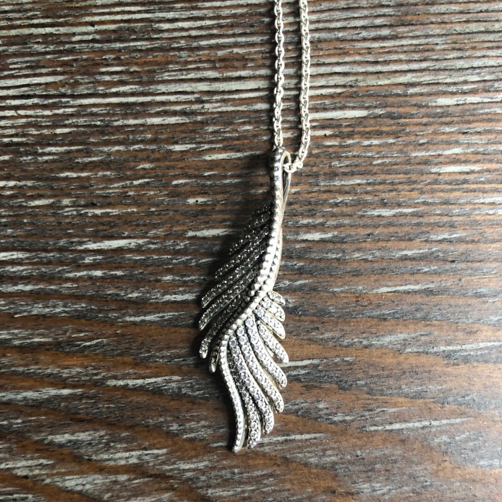 PANDORA MAJESTIC FEATHERS WITH CLEAR CZ NECKLACE